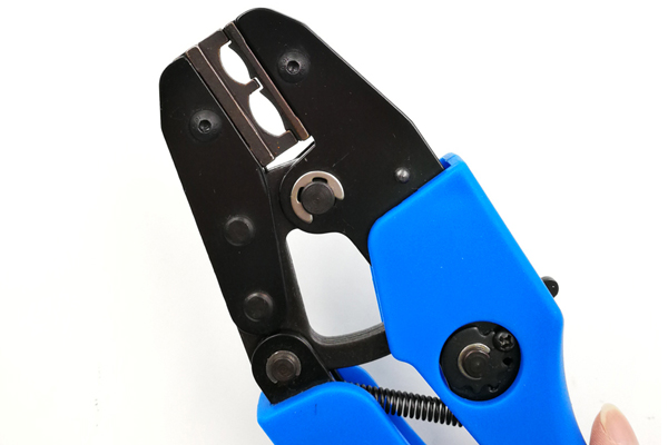 Insulated terminals And Connector Crimping Tools AN-18C