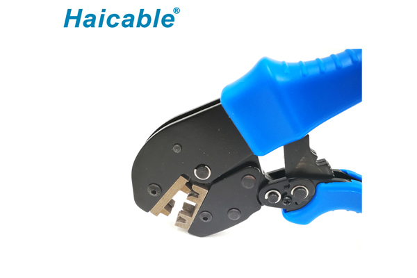 Insulated 90°Flag Terminals Crimping Tools AP-0506FL